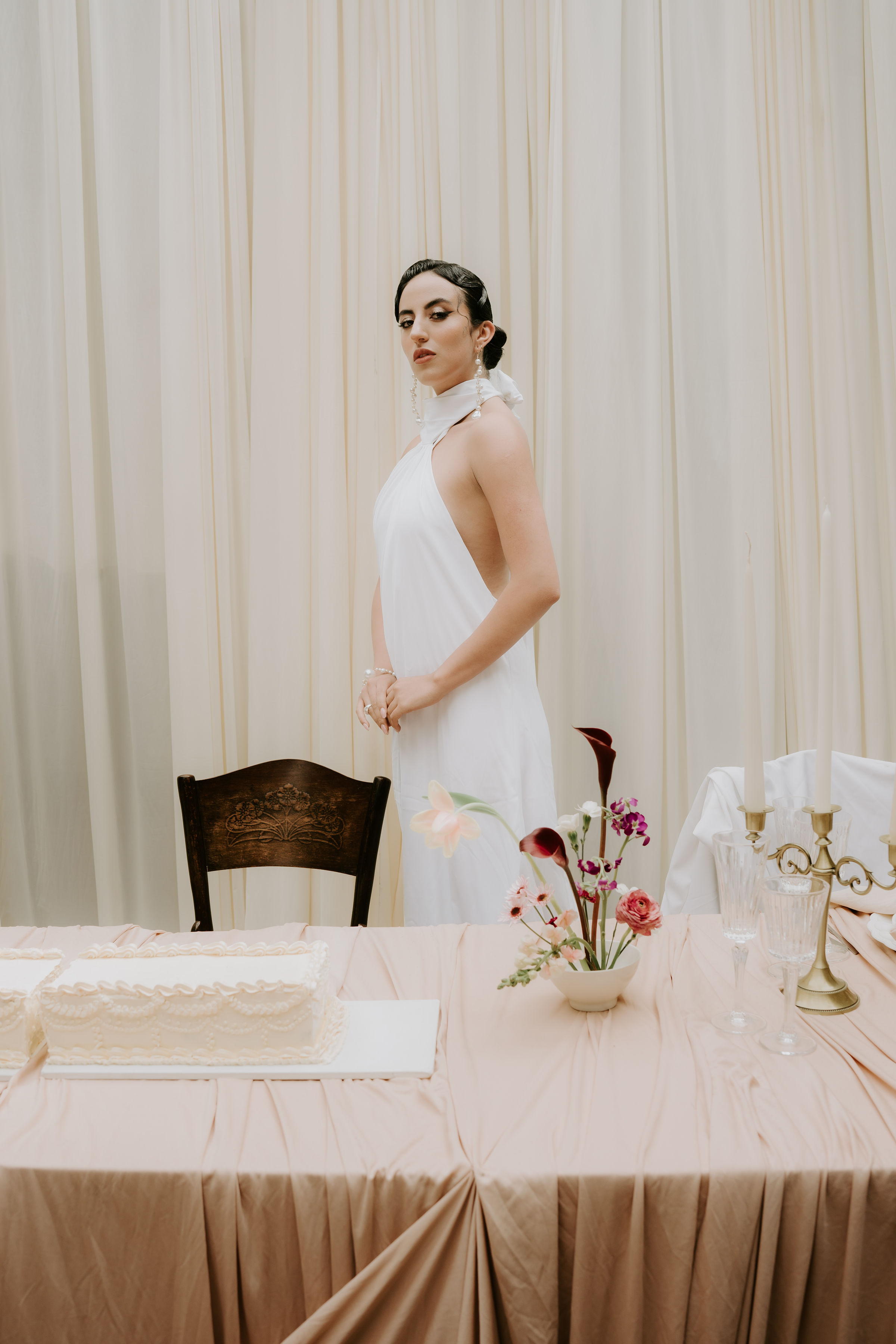 Editorial Floralveil — ambientación íntima