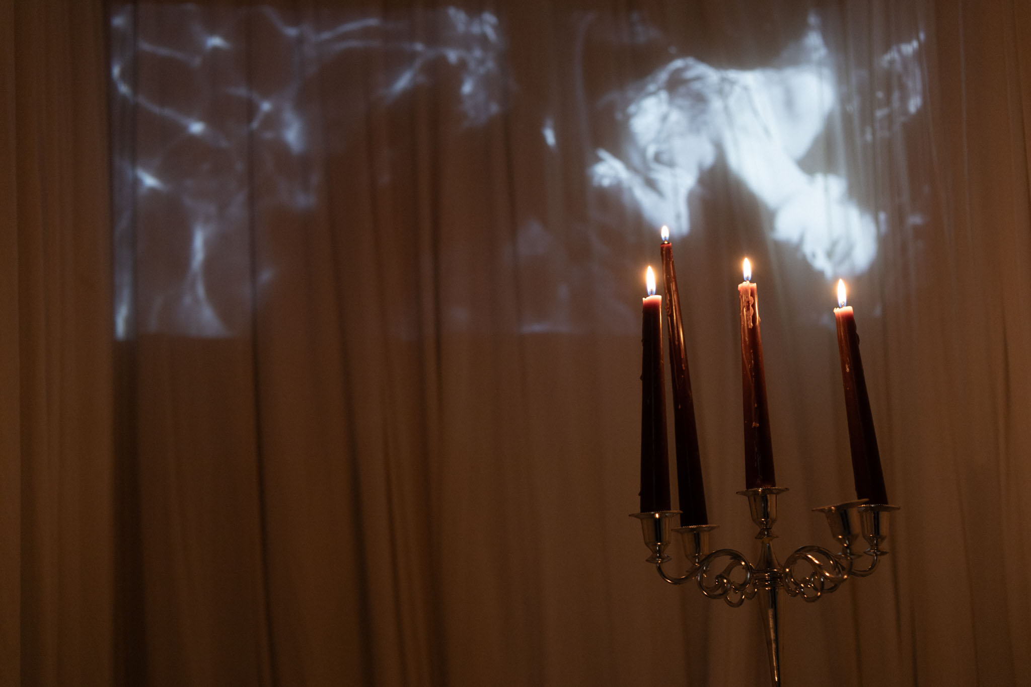 Velas cónicas para bodas y eventos — XCANDLES