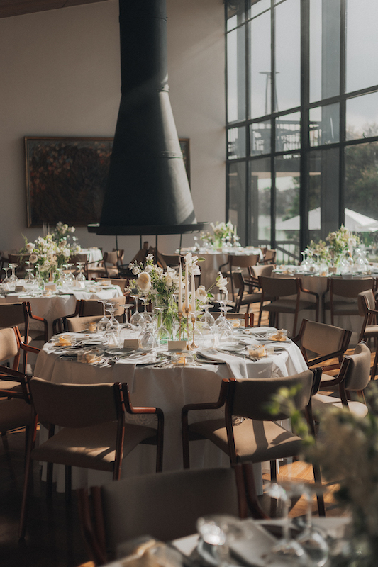 Detalles íntimos de velas para boda